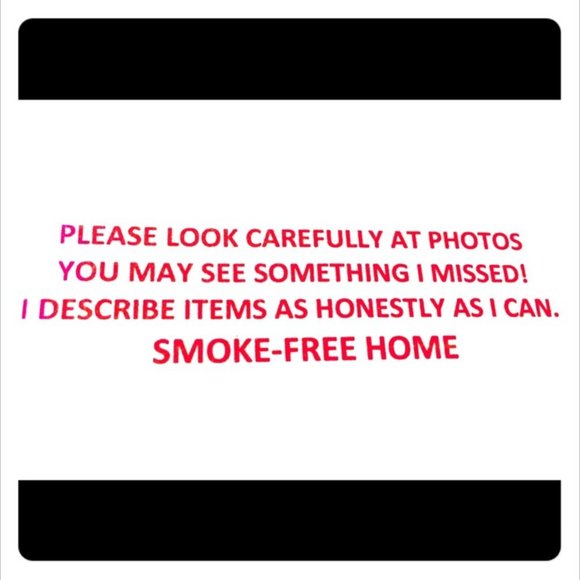 Butterflies!  All over this pretty top! - Picture 8 of 14